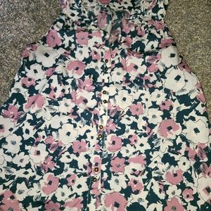 Floral button up tank
